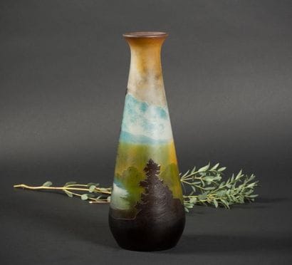 Emile GALLÉ
Vase oblong en verre multicouche...