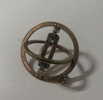 Anneau astronomique à deux cercles en laiton...