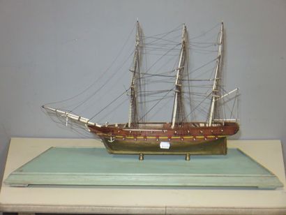 Maquette de trois-mâts carré armé de quarante...