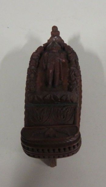 Tabatière en noix de corozo sculptée à la...