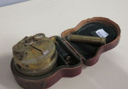Sextant de poche à la forme 