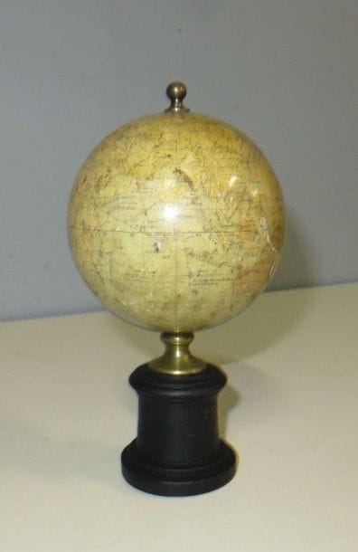Auguste GHIO
Globe terrestre à monture polaire....