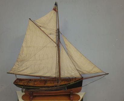 Maquette d'un côtre chalutier (ou barque...
