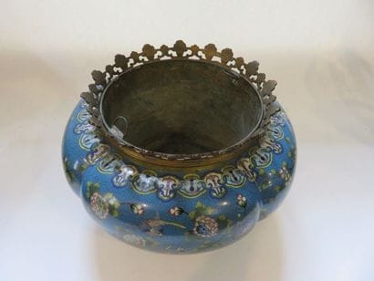 CHINE
Cache-pot en émaux cloisonnés largement...