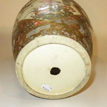 JAPON - Satzuma
Paire de vases en céramique...