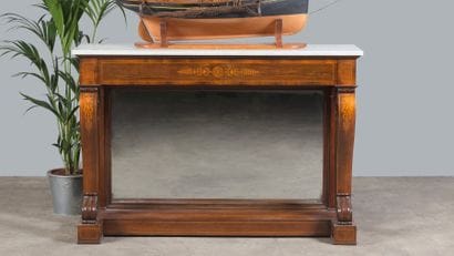 Grande console en marqueterie de buis à motifs...