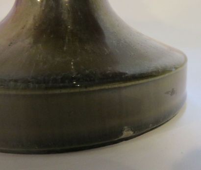 JEROME MASSIER
Paire de vases sur piédouche...