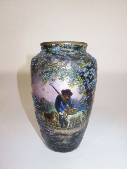 Jules SARLANDIE Limoges
Vase en émaux sur...