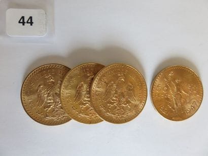 MEXIQUE
Lot de 4 x 50 Pesos or 1947 TTB