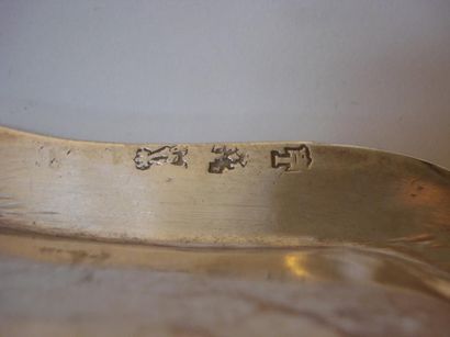 Paire de jattes carrées en argent
Modèles...