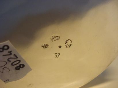 Cafetière marabout en argent
Pansue, le bec...