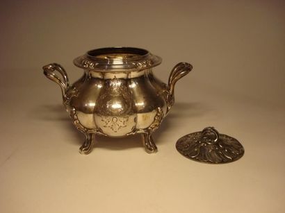 Pot à sucre en argent
Modèle pansu à larges...