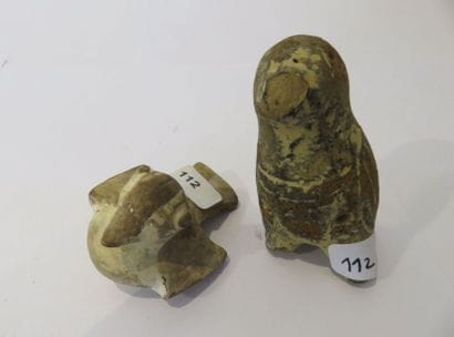 LOT TERRES CUITES: DEUX OISEAUX, l'un d'eux...