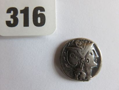 Monnaies - République romaine - Claudia (Caius...