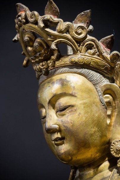 Statue de bouddha en bronze doré, assis en...