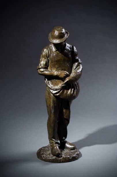 Le Semeur Bronze patiné à la cire perdue....
