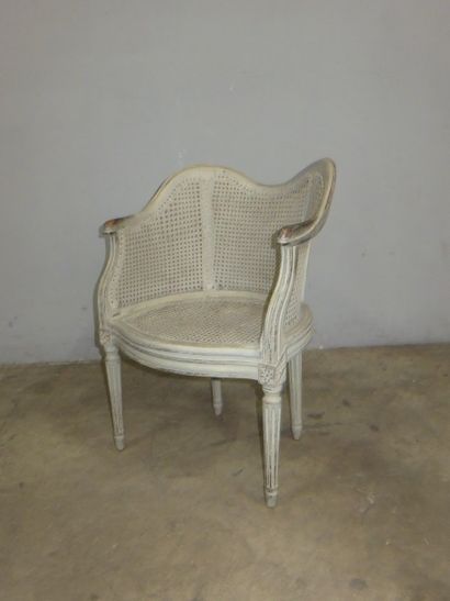 Fauteuil à coiffer en bois laqué gris mouluré...