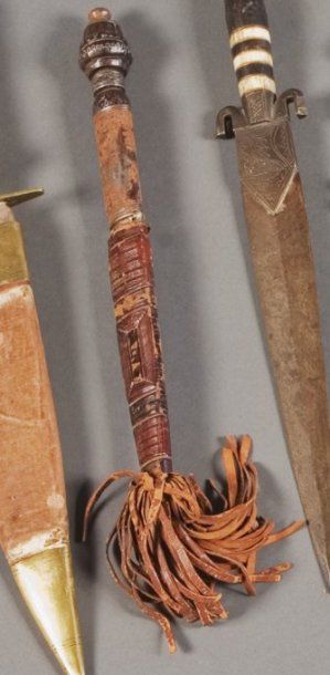 Couteau Africain Poignée en bois de fer....