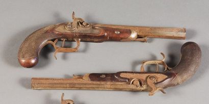 Paire de pistolets à percussion d'officier...