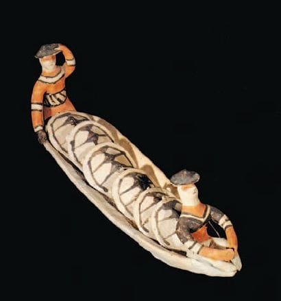 Pirogue et ses pêcheurs Céramique beige clair,...