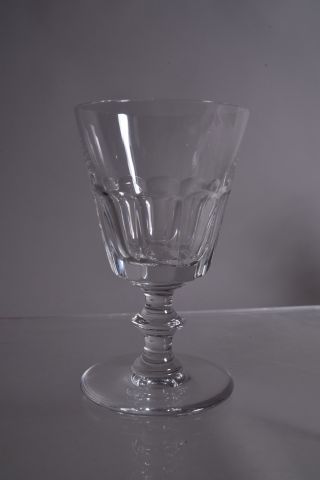 SAINT LOUIS. Partie de service de verres...