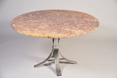 Table de salle à manger, le plateau circulaire...