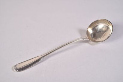 Louche en argent, modèle filets et contours....