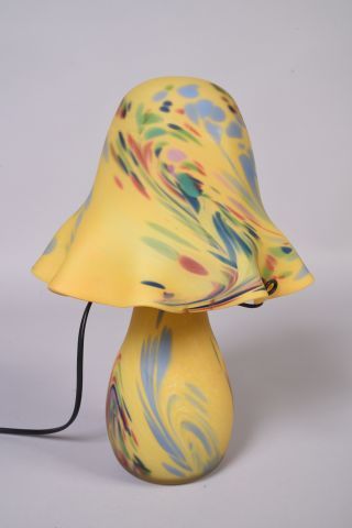 René COURSON (1940-2012). Lampe en verre...