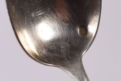 Ensemble de 6 cuillères à café en argent...