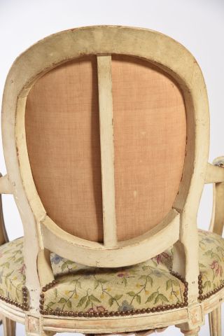 Fauteuil médaillon d'époque Louis XVI en...
