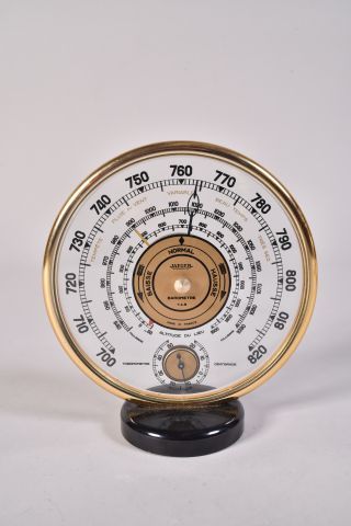 JAEGER

BAROMETRE THERMOMETRE

Baromètre...
