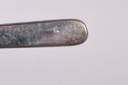 Couvert à bouillie en argent, modèle à filet,...