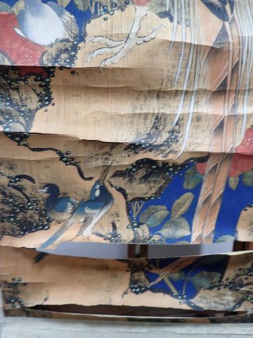 Ensemble de quatre peintures verticales formant...