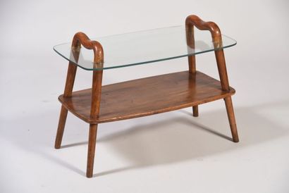 Table basse en bois indigènes à deux plateaux,...