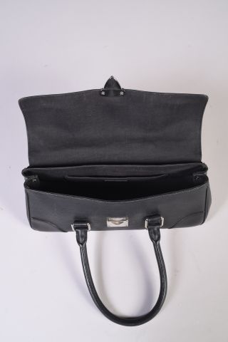 Louis VUITTON Paris, Made in France. Sac...
