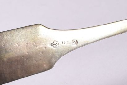 Louche en argent, modèle uniplat, la spatule...