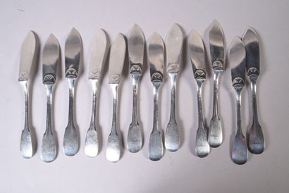 Service à poisson en argent, modèle uniplat,...