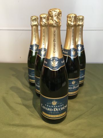 6 bouteilles Champagne Canard Duchêne 1er...