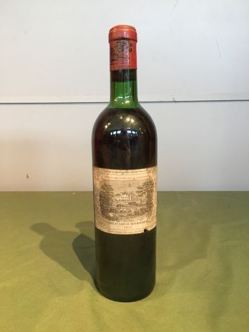 1 Bouteille Château Lafite Rothschild 1971...