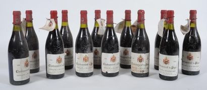 12 bouteilles: Châteauneuf du Pape Domaine...