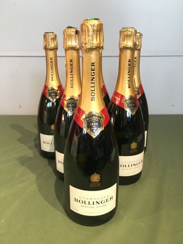 6 bouteilles Champagne Bollinger Spéciale...