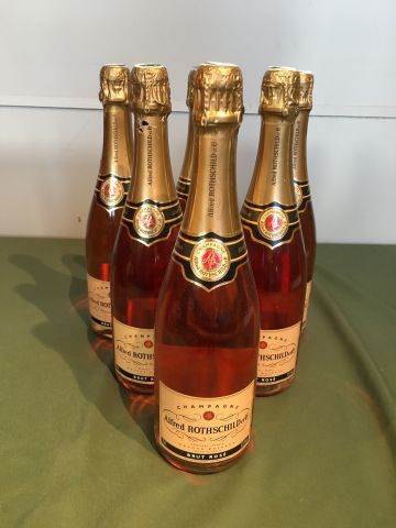 6 bouteilles Champagne Alfred Rothschild...