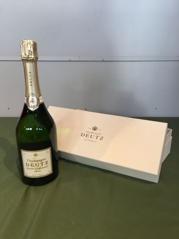 1 bouteille Champagne Deutz blanc de Blancs...