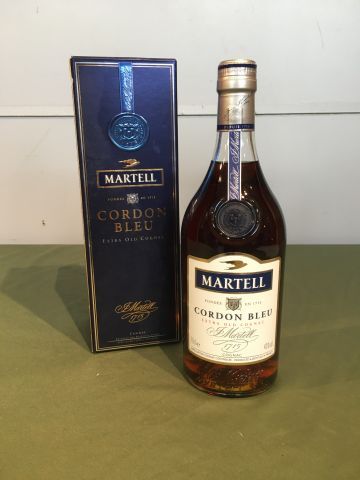 1 bouteille Cognac Martell Cordon Bleu ,...