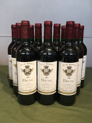 12 bouteilles Daunac 2001 Graves