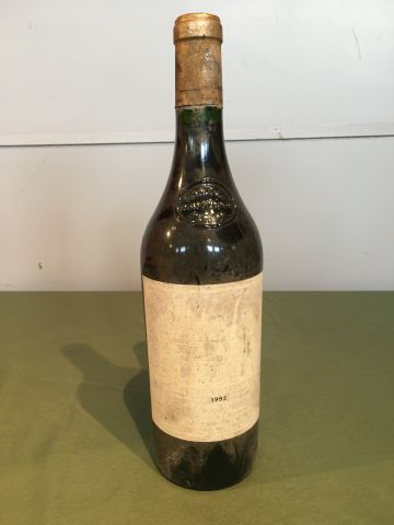 1 bouteille : Château Haut Brion 1992 Pessac...