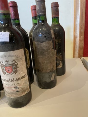 11 bouteilles Bordeaux divers vendus en ...