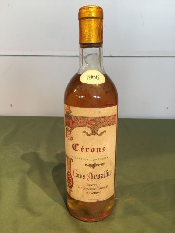 1 bouteille Cérons 1966 Louis Chevallier,...