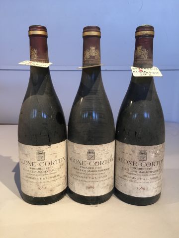 3 bouteilles Aloxe Corton 1 er Cru Clos des...