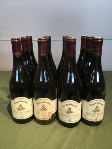 12 bouteilles Ventoux Vieux Clocher 2003...